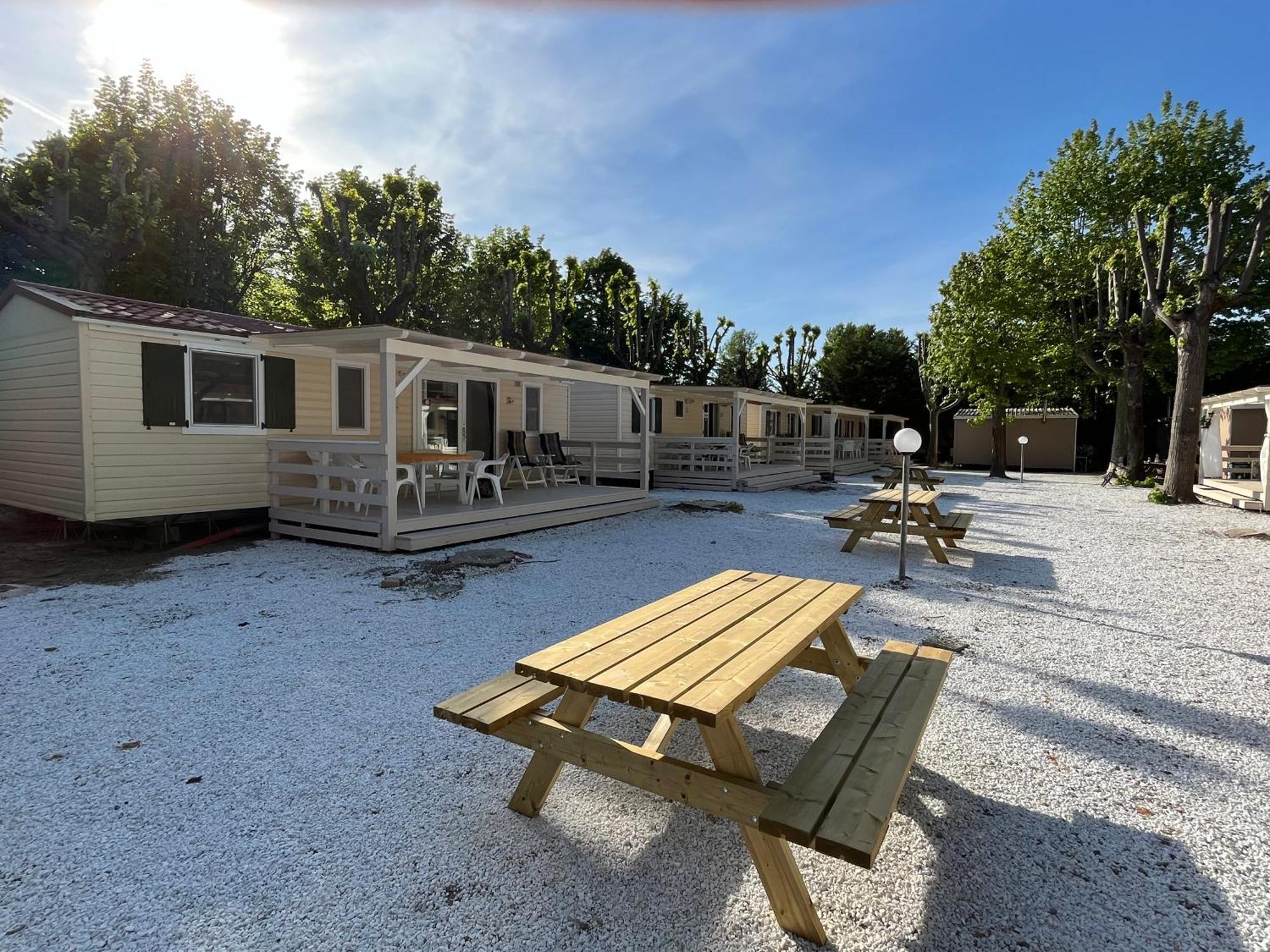 Chalet Camping River Italie Met 2 Slaapkamers Ameglia Zewnętrze zdjęcie