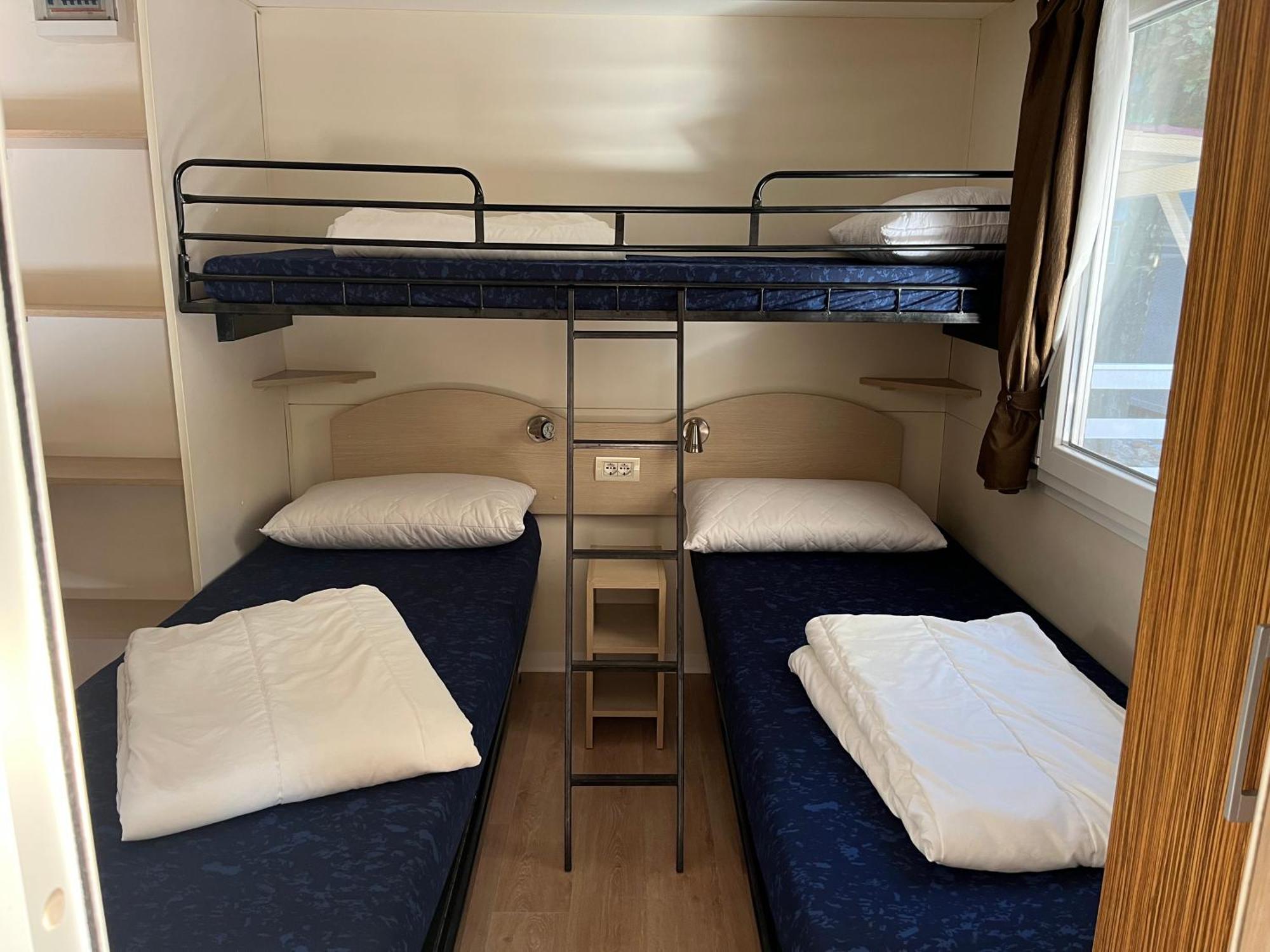 Chalet Camping River Italie Met 2 Slaapkamers Ameglia Zewnętrze zdjęcie