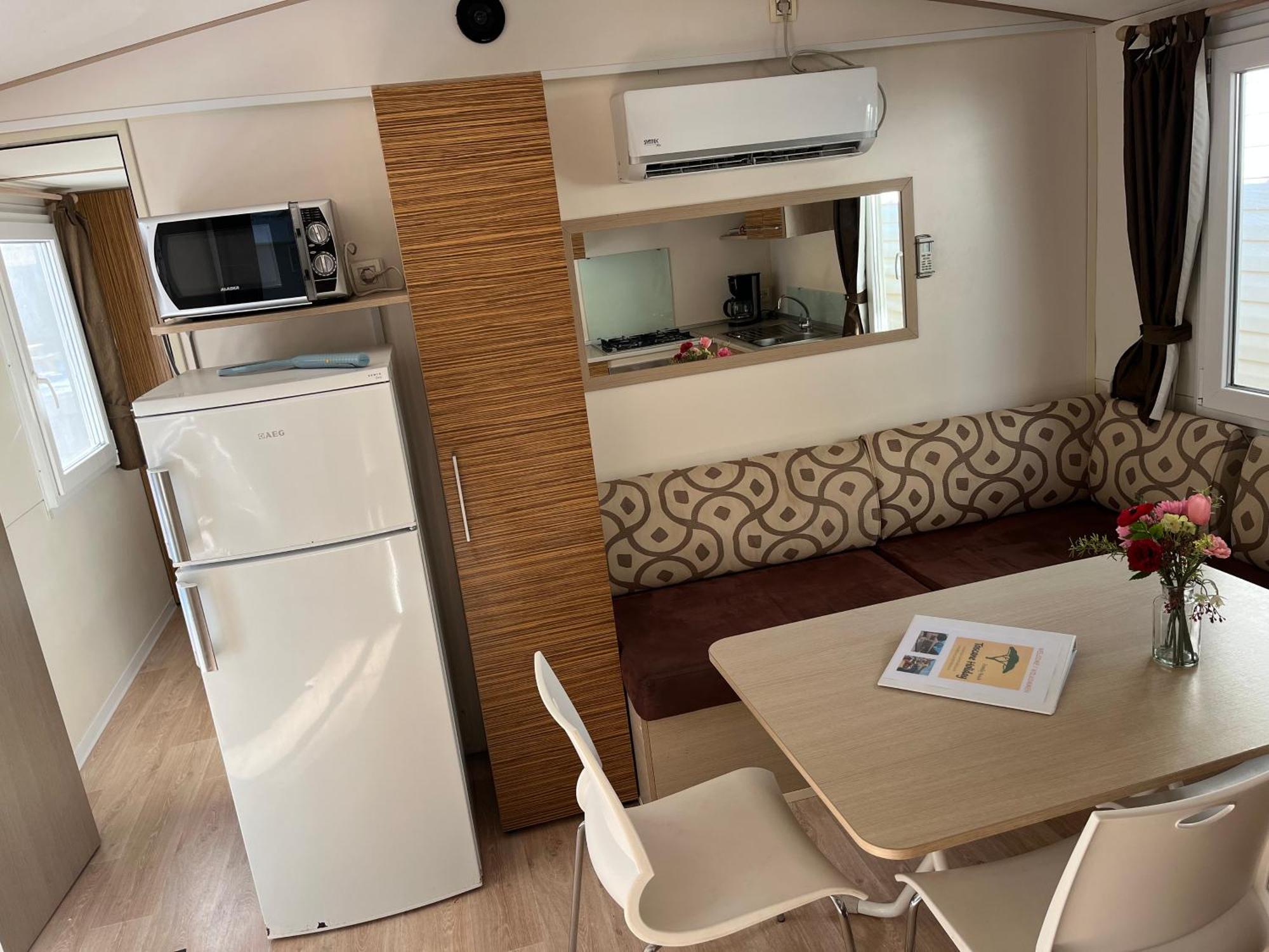 Chalet Camping River Italie Met 2 Slaapkamers Ameglia Zewnętrze zdjęcie