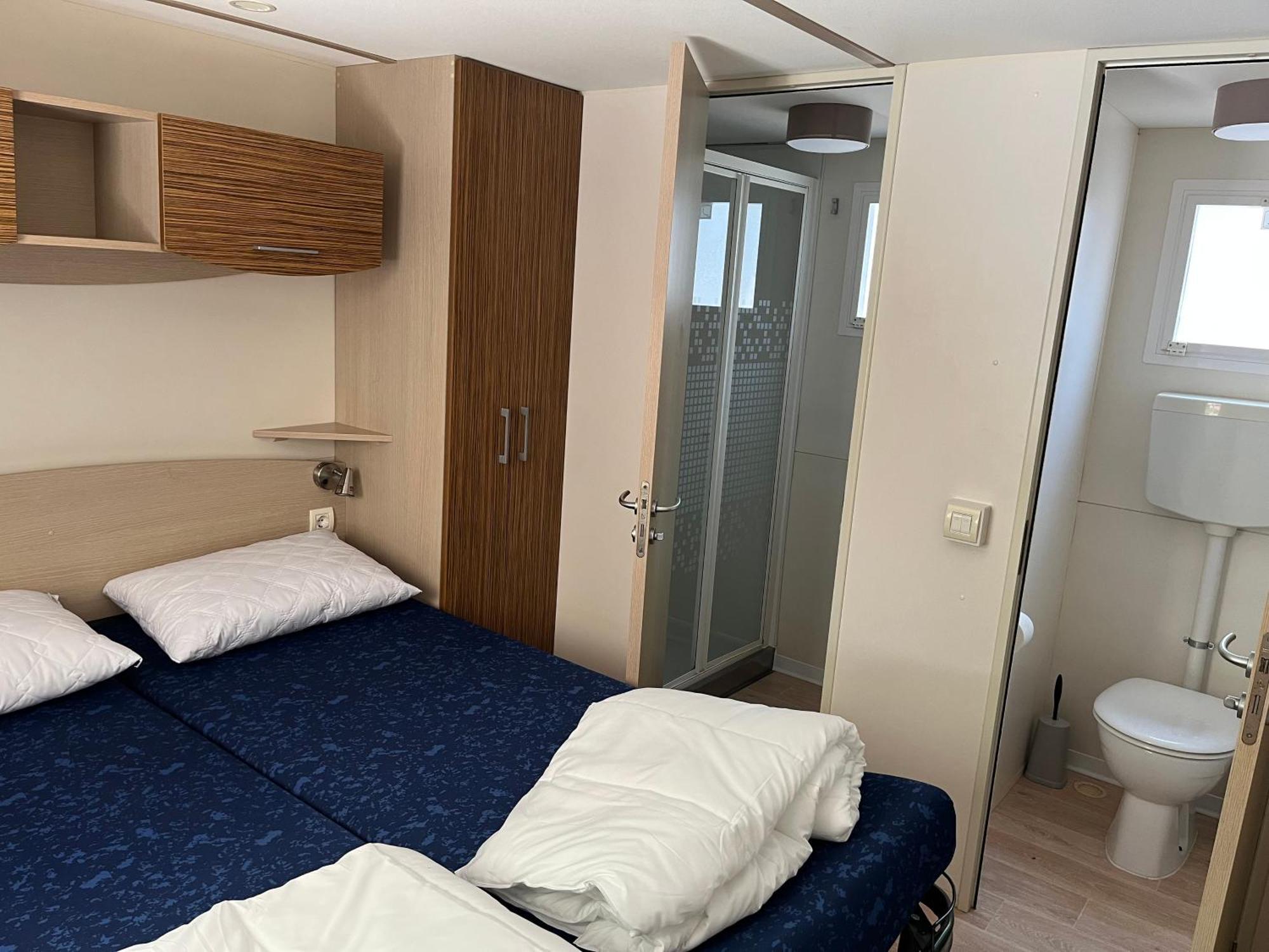 Chalet Camping River Italie Met 2 Slaapkamers Ameglia Zewnętrze zdjęcie